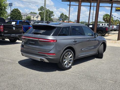 Used 2022 Lincoln Corsair FWD w/ Premium Package image 6