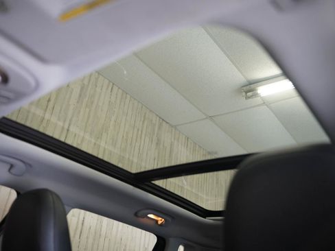 Used 2019 Jeep Compass Limited AWD/4WD image 25