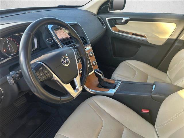 Used 2017 Volvo XC60 T5 Inscription w/ Preferred Option Package FWD image 17