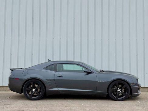 Used 2010 Chevrolet Camaro SS w/ RS Package RWD image 7