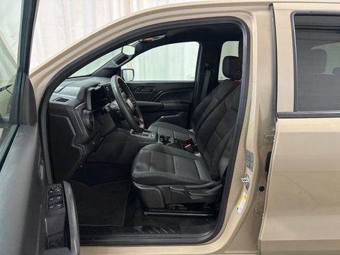 Used 2024 Chevrolet Colorado W/T image 7