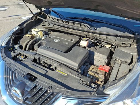 Used 2015 Nissan Murano SV w/ Premium Package image 28