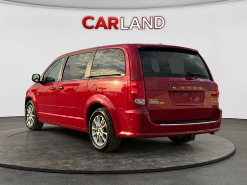 Used 2013 Dodge Grand Caravan R/T w/ Safety Sphere Group FWD image 4