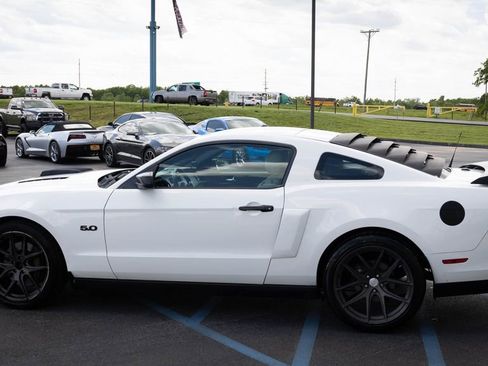 Used 2013 Ford Mustang GT Premium w/ Brembo Brake Pkg RWD image 18