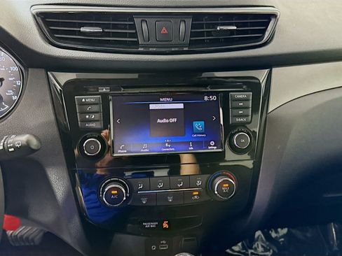 Used 2020 Nissan Rogue Sport S w/ Appearance Package FWD image 18