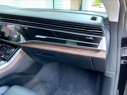 Used 2023 Audi Q8 Prestige w/ Prestige Package AWD/4WD image 15