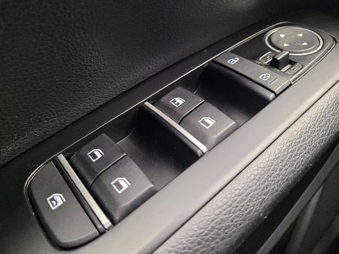 Used 2023 Kia Soul LX image 27