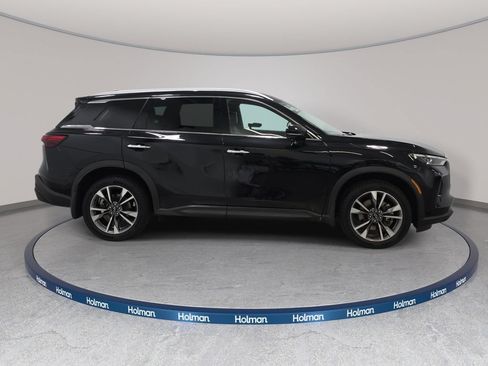 Certified 2023 INFINITI QX60 Luxe w/ Cargo Package AWD/4WD image 4