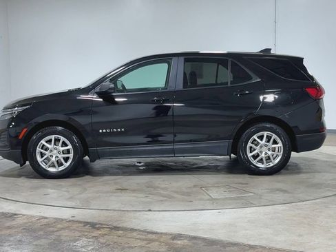 Used 2022 Chevrolet Equinox LS FWD image 5