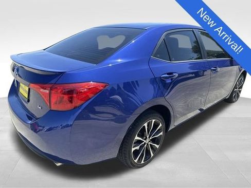 Used 2018 Toyota Corolla SE FWD image 7