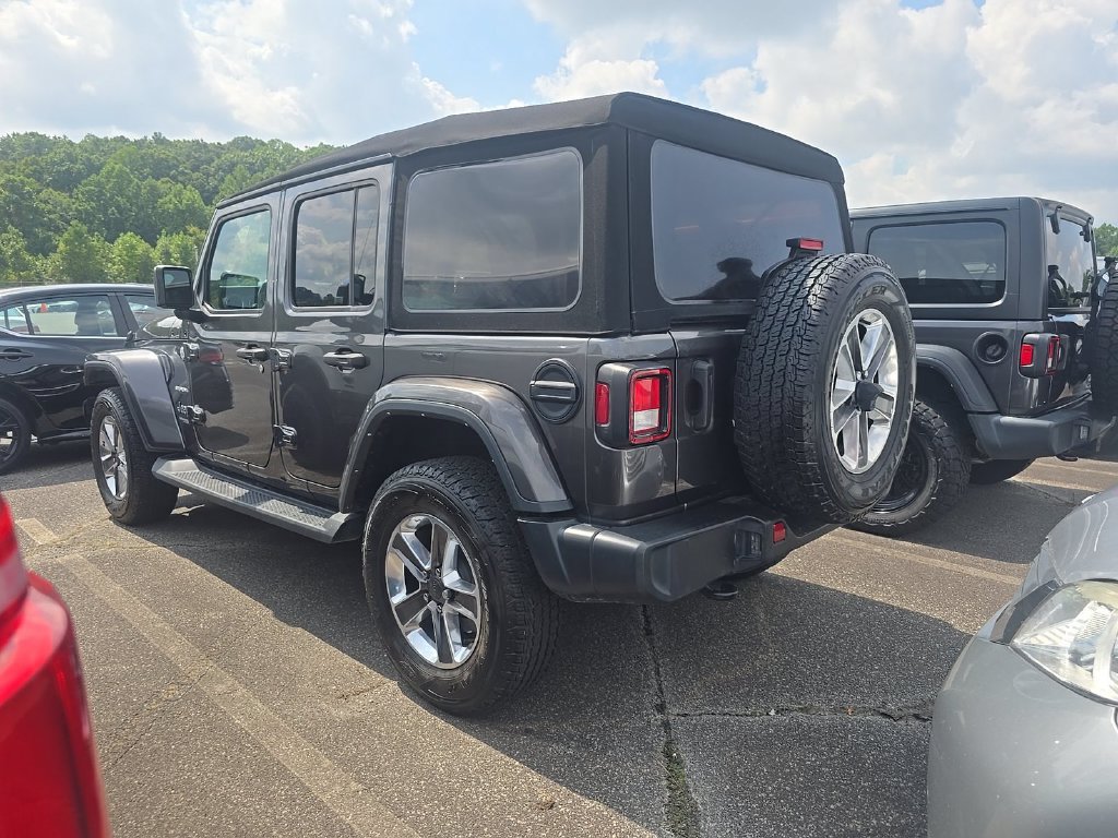 Used 2022 Jeep Wrangler Unlimited Sahara w/ Cold Weather Group AWD/4WD image 2