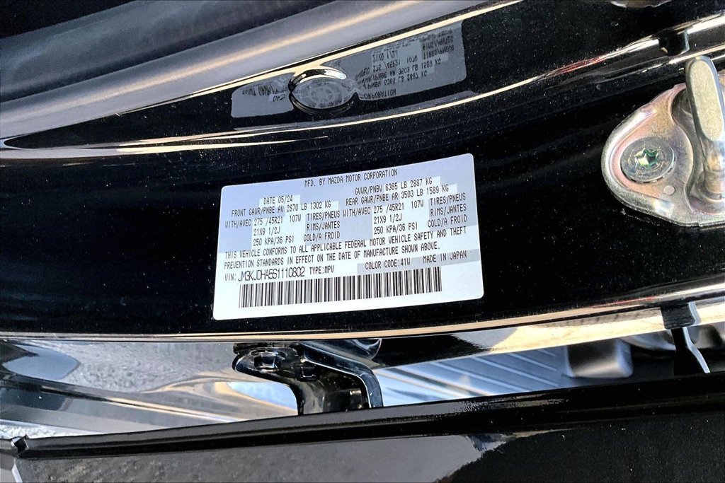 Certified 2025 MAZDA CX-70 Plug-In Hybrid w/ Premium Pkg AWD/4WD image 17