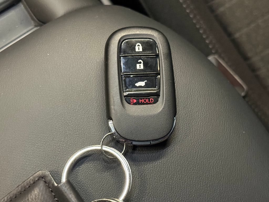 Used 2025 Honda HR-V LX image 17