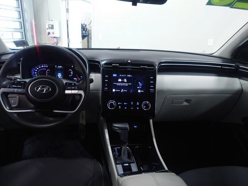 Certified 2023 Hyundai Tucson SE AWD/4WD image 13