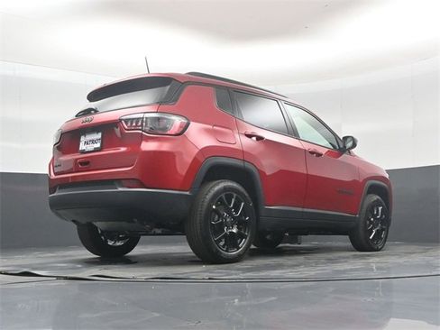 New 2026 Jeep Compass Latitude image 40