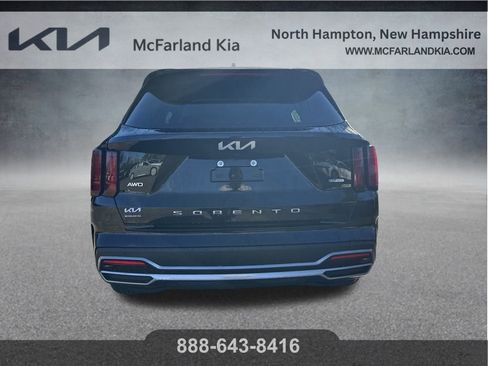 Used 2022 Kia Sorento S image 6