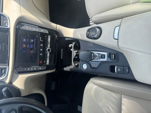 Used 2019 INFINITI QX50 Luxe FWD image 27