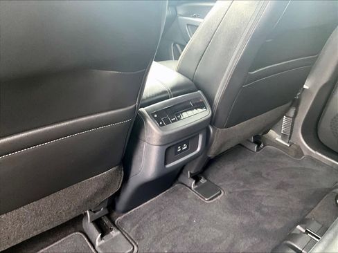 Used 2023 Nissan Pathfinder SL image 28