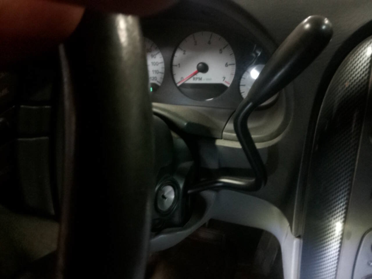 Used 2005 Dodge Grand Caravan SXT FWD image 37