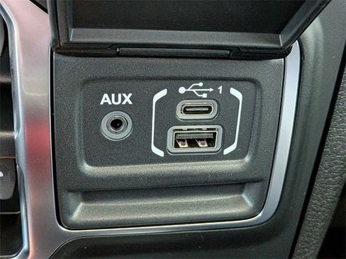 New 2025 Jeep Gladiator Sport image 21