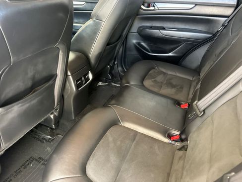 Used 2019 MAZDA CX-5 Touring image 4