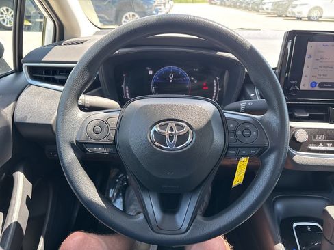 Used 2026 Toyota Corolla LE FWD image 18