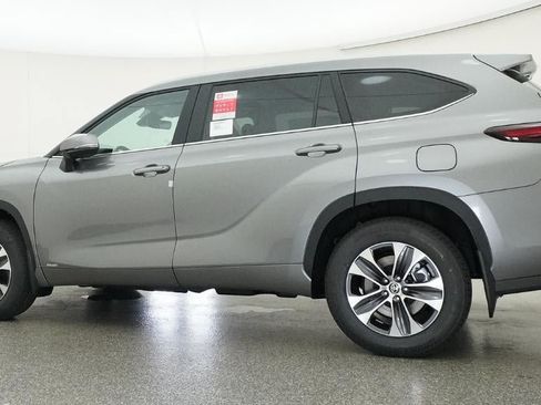 New 2026 Toyota Highlander XLE AWD/4WD image 20