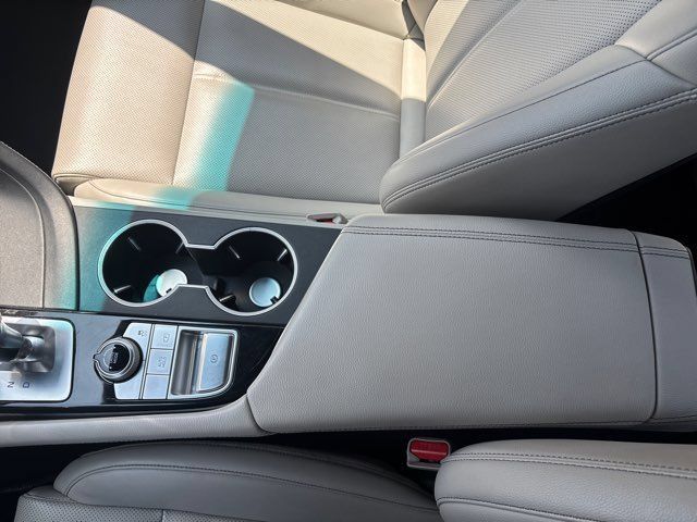 Used 2023 Genesis G70 2.0T RWD image 34