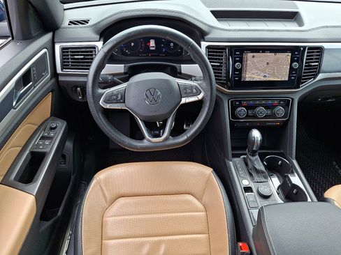 Used 2023 Volkswagen Atlas Cross Sport SEL Premium R-Line AWD/4WD image 13