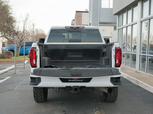 Used 2021 GMC Sierra 2500 AT4 w/ AT4 Premium Plus Package AWD/4WD image 10
