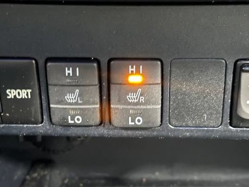 Used 2018 Toyota RAV4 XLE w/ Convenience Package AWD/4WD image 31