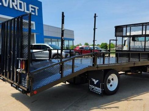 New 2025 Chevrolet Low Cab Forward 5500XG image 2