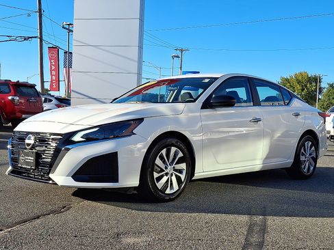 Certified 2025 Nissan Altima 2.5 S image 3