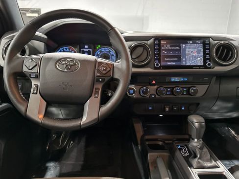 Used 2023 Toyota Tacoma TRD Sport image 8