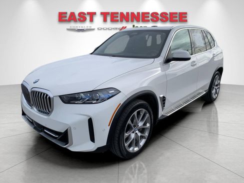 Used 2024 BMW X5 xDrive40i w/ Premium Package image 7