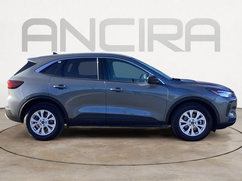 Used 2024 Ford Escape Active image 15