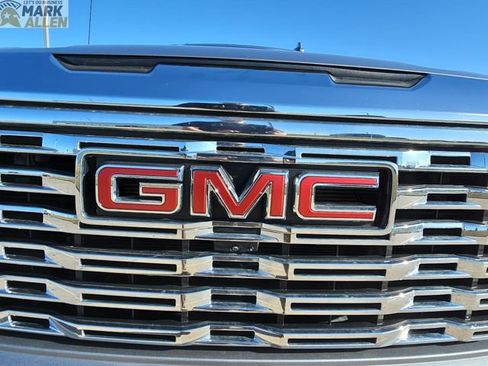 Used 2024 GMC Sierra 1500 Denali w/ Denali Reserve Package AWD/4WD image 32