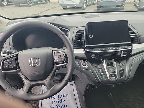 Used 2025 Honda Odyssey EX-L image 10