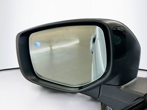 Used 2024 Subaru Outback Premium image 16