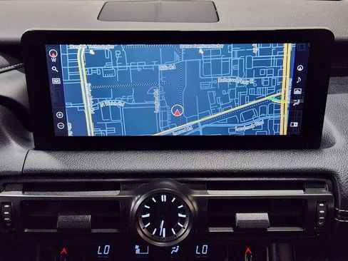 Used 2023 Lexus IS 500 image 36