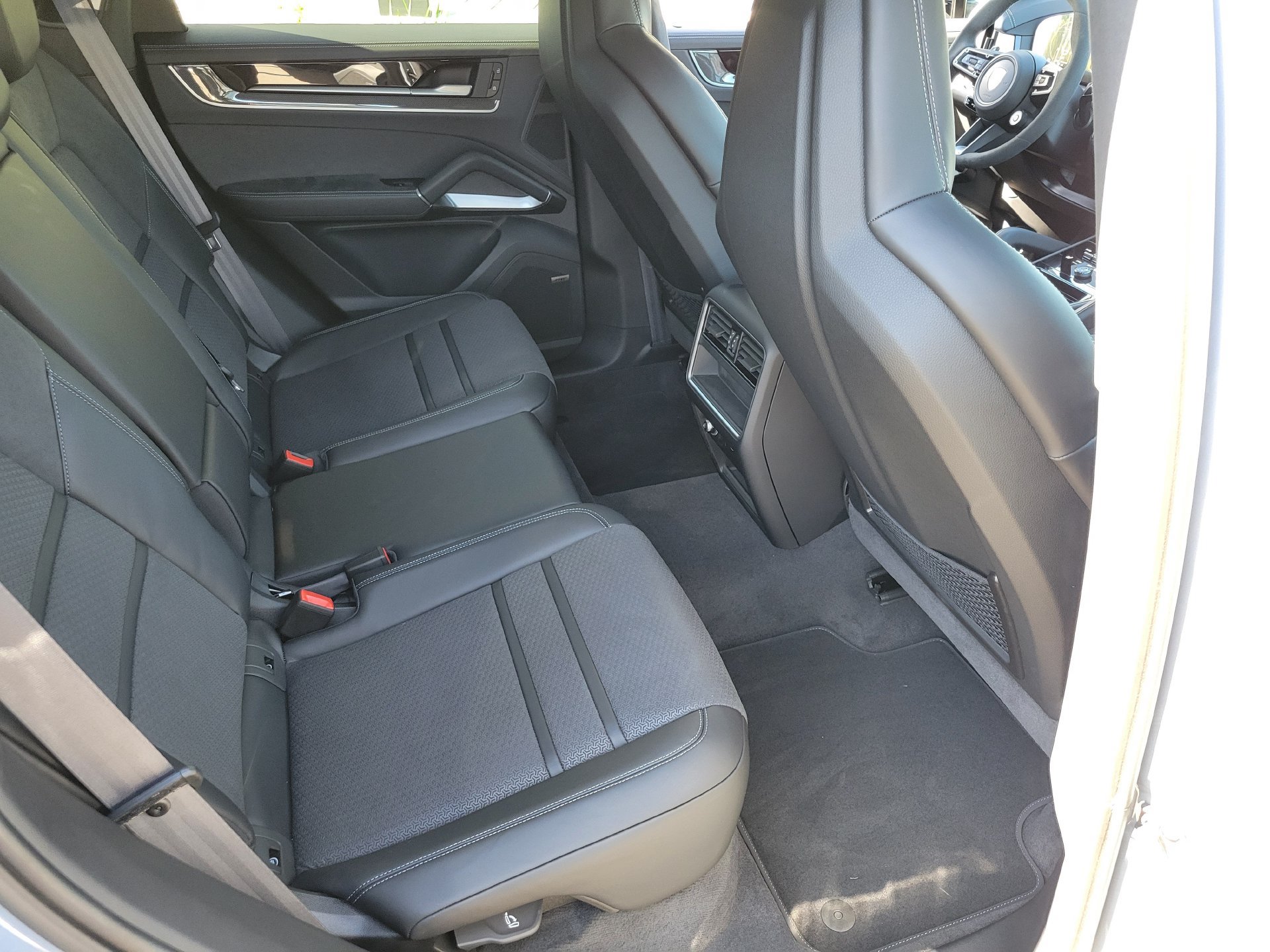 New 2026 Porsche Cayenne GTS AWD/4WD image 29