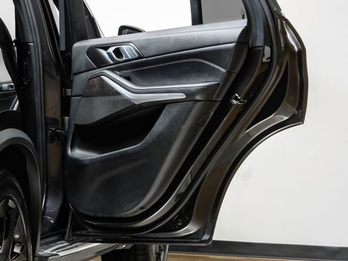 Used 2023 BMW X5 sDrive40i image 49