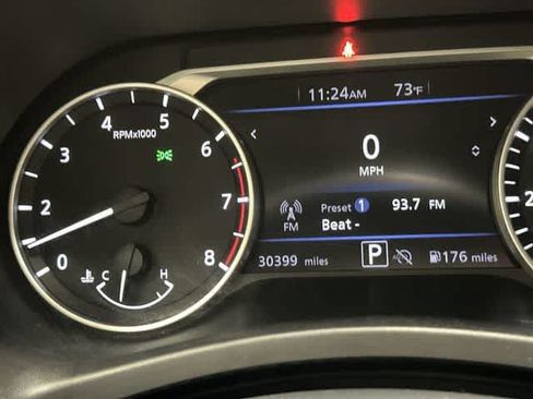 Used 2024 Nissan Sentra SV FWD image 16