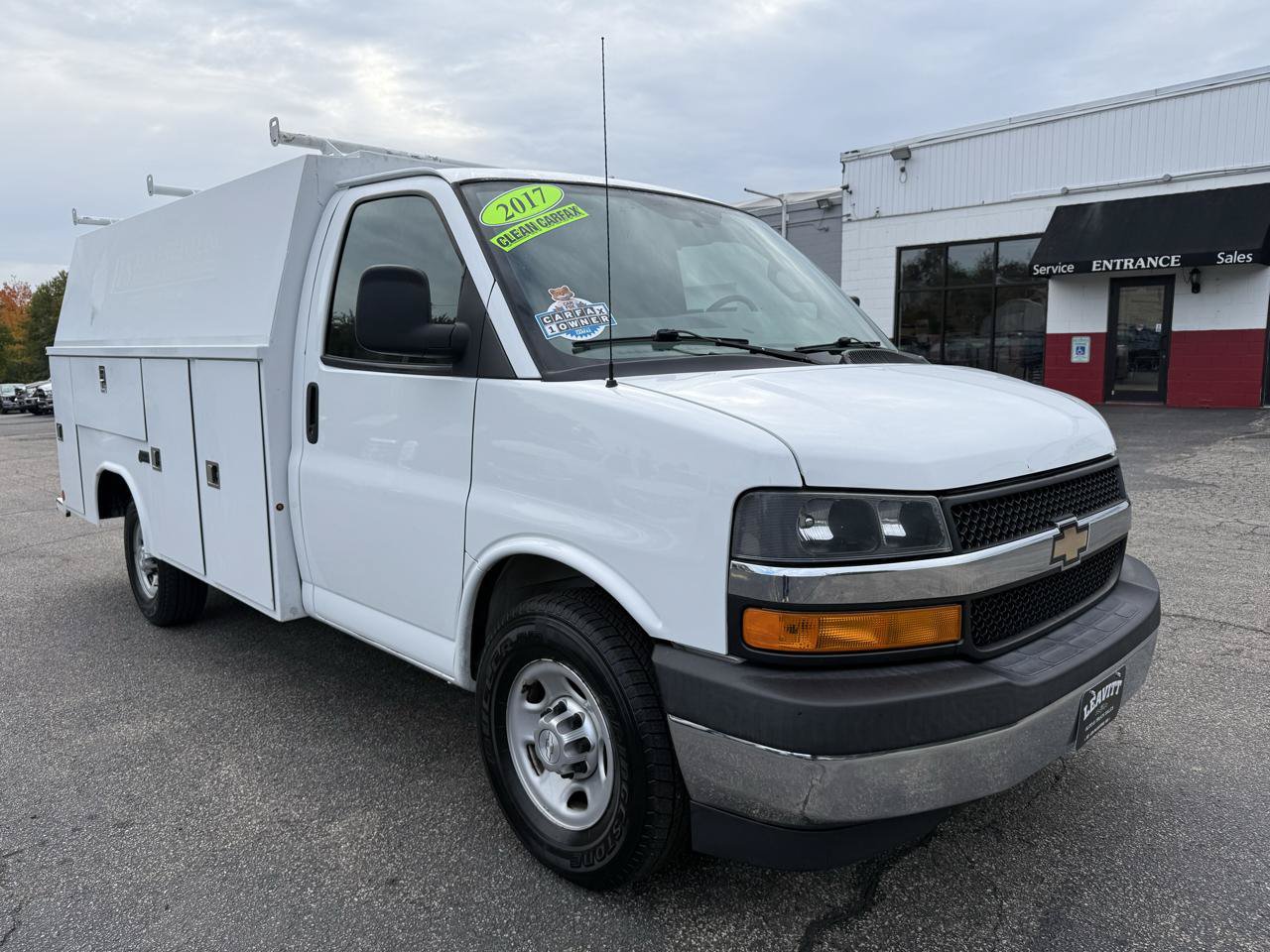 Used 2017 Chevrolet Express 3500 RWD image 27