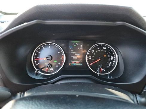 Used 2021 Toyota RAV4 XLE AWD/4WD image 22
