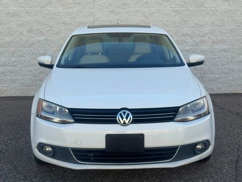Used 2013 Volkswagen Jetta TDI FWD image 2