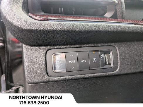 Used 2025 Chevrolet Traverse Z71 w/ Enhanced Driving Package image 32