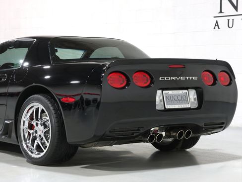 Used 2002 Chevrolet Corvette Z06 w/ Memory Pkg image 29