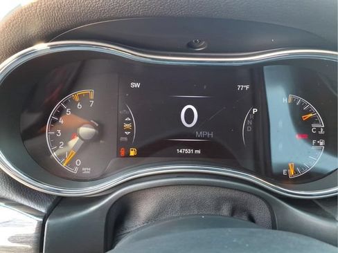 Used 2019 Jeep Grand Cherokee Trailhawk AWD/4WD image 18