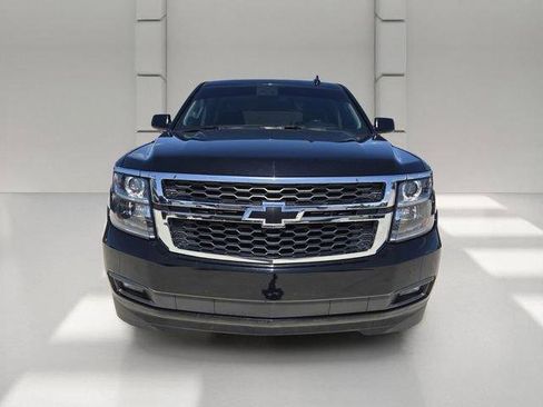Certified 2018 Chevrolet Suburban LT w/ Luxury Package AWD/4WD image 8